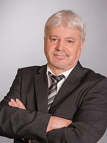 Reinhard J. Weck
